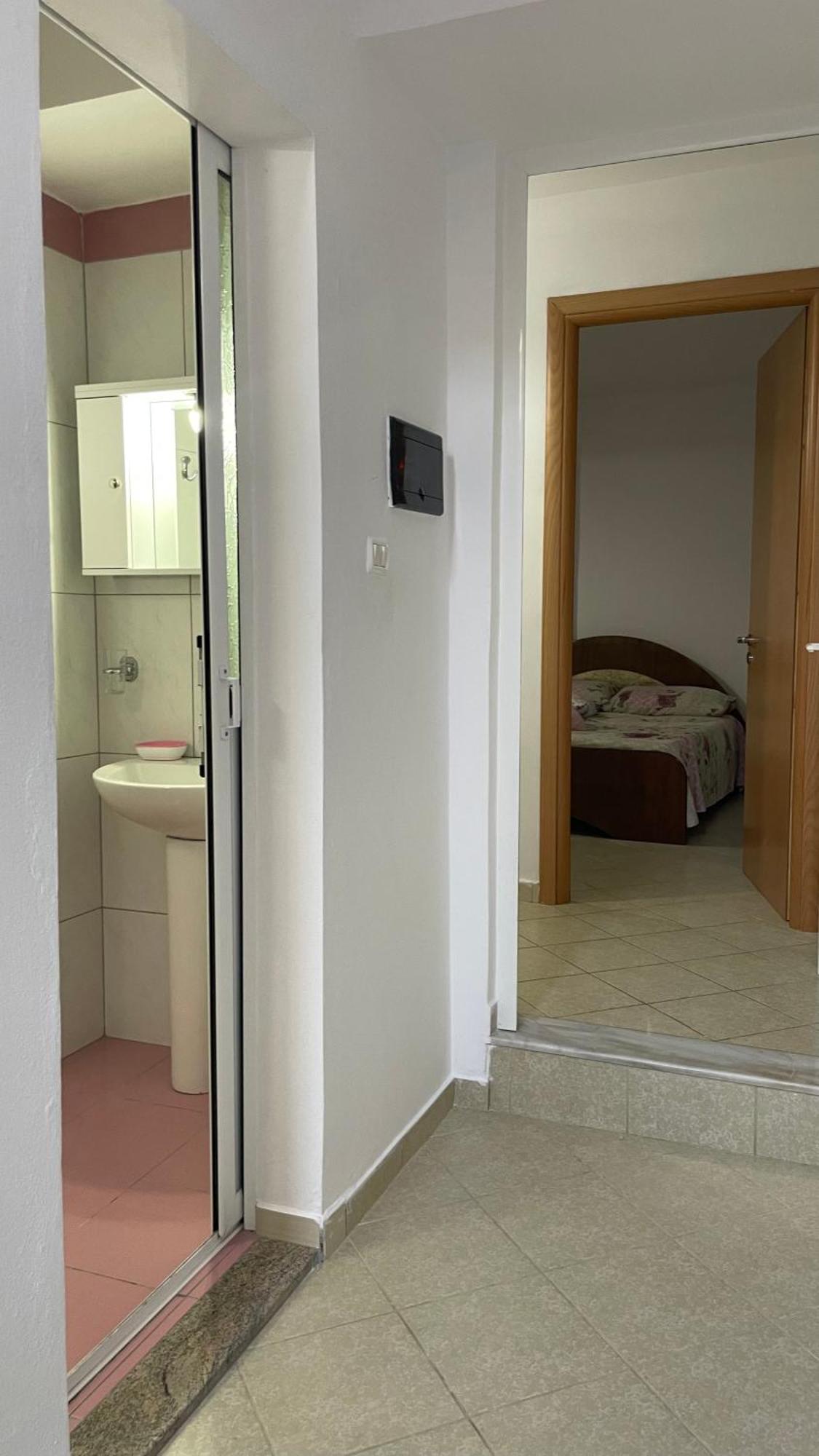 Avocado Balcony Apartment Sarande Bagian luar foto